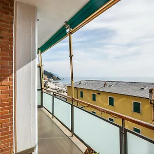 deiva-marina-sea-view-flat-with-garage.hotelitalianriviera.com/